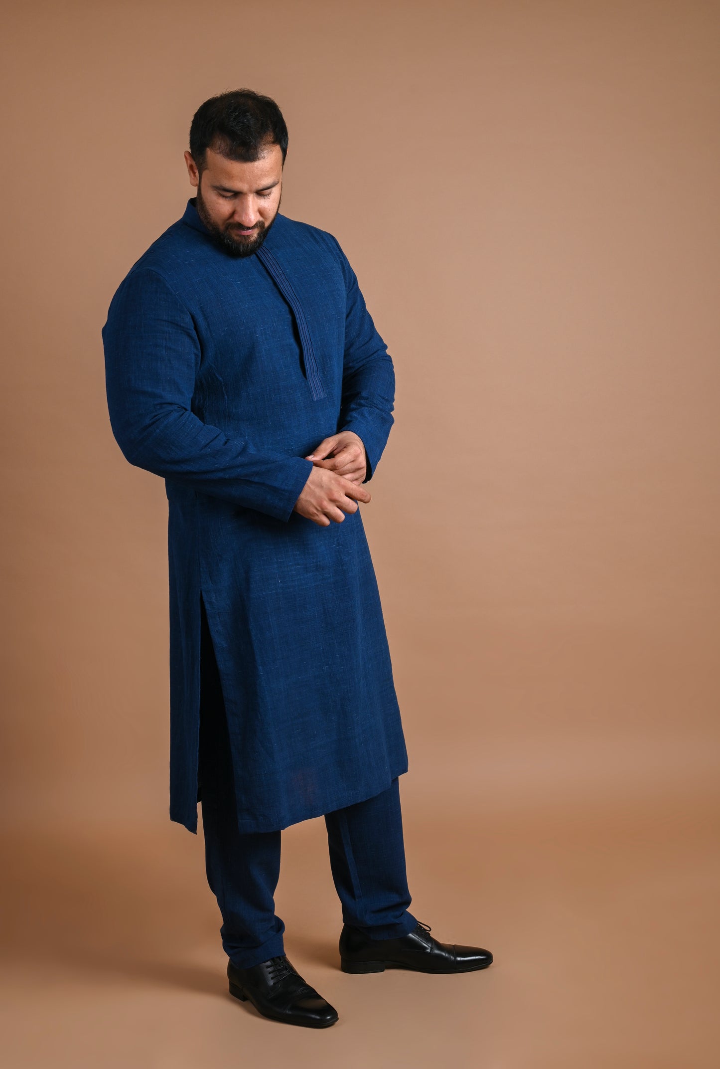 Hairat Men's Kurta Pintuck Detailng