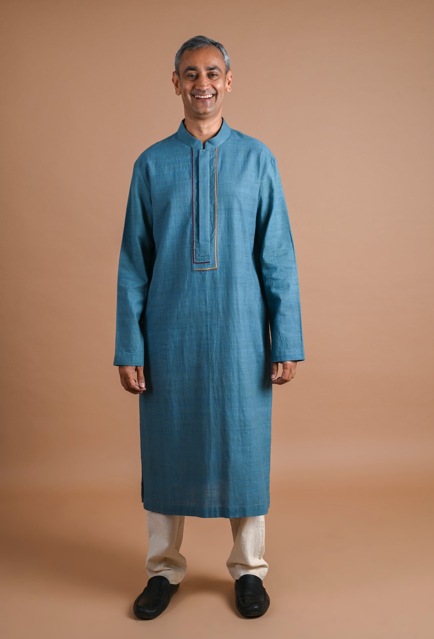 Rasa Embroidered Men's Kurta