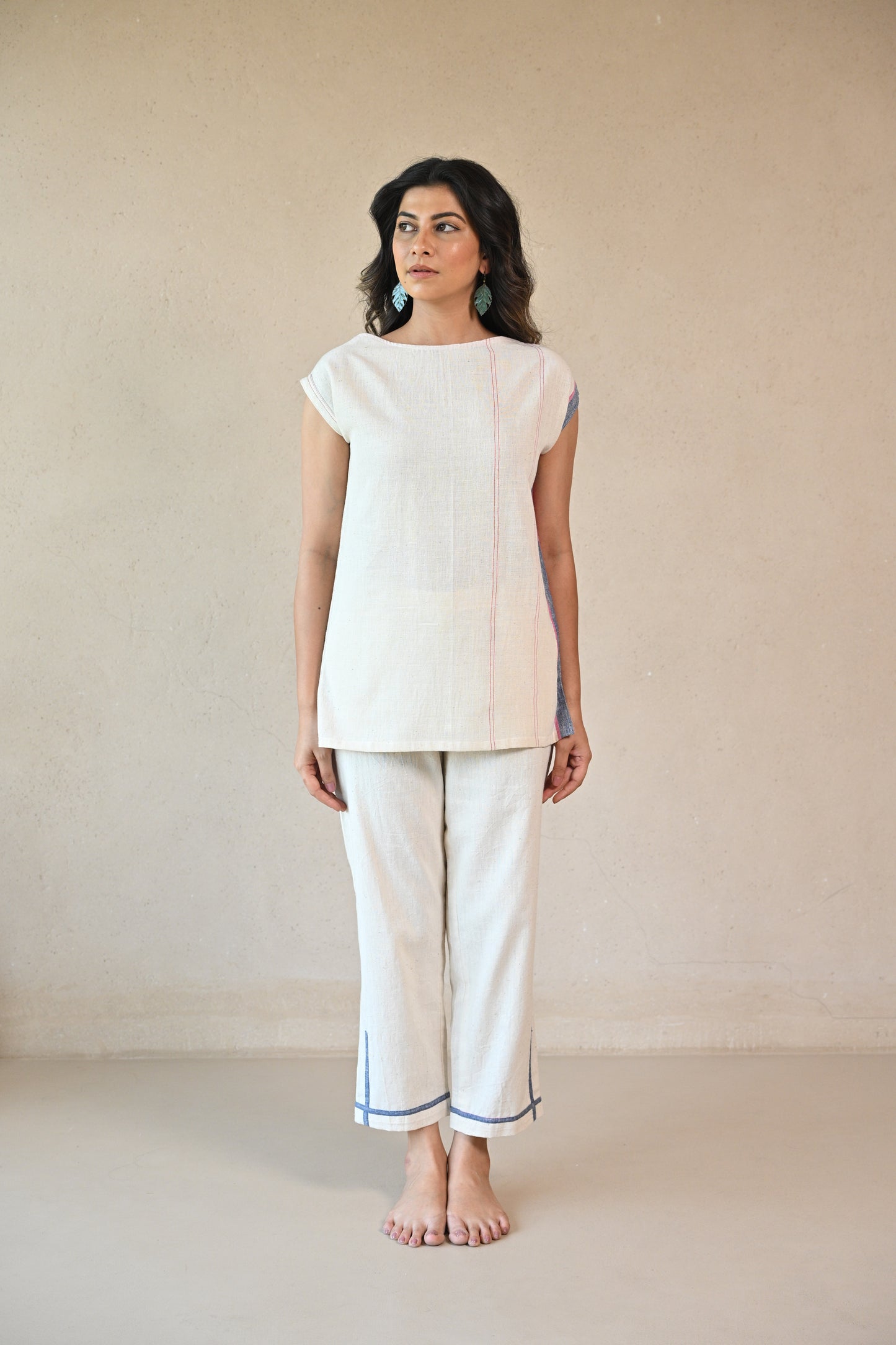 Tunic,Straight rounded neck