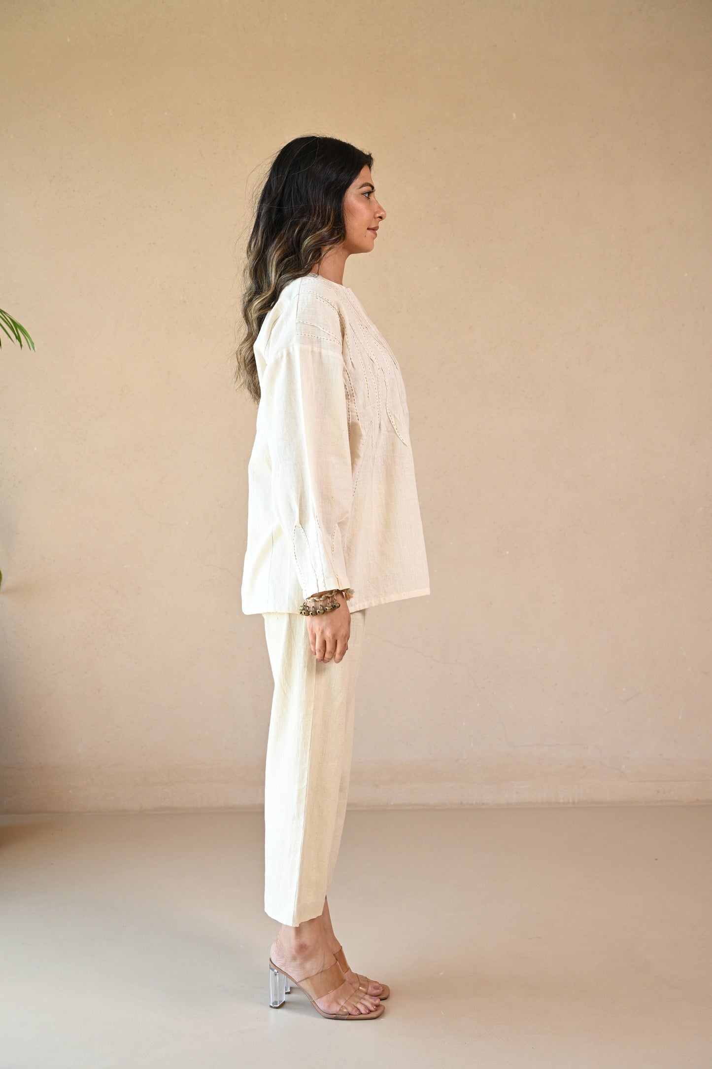 Ava,Tunic Square Cut Taka Detail