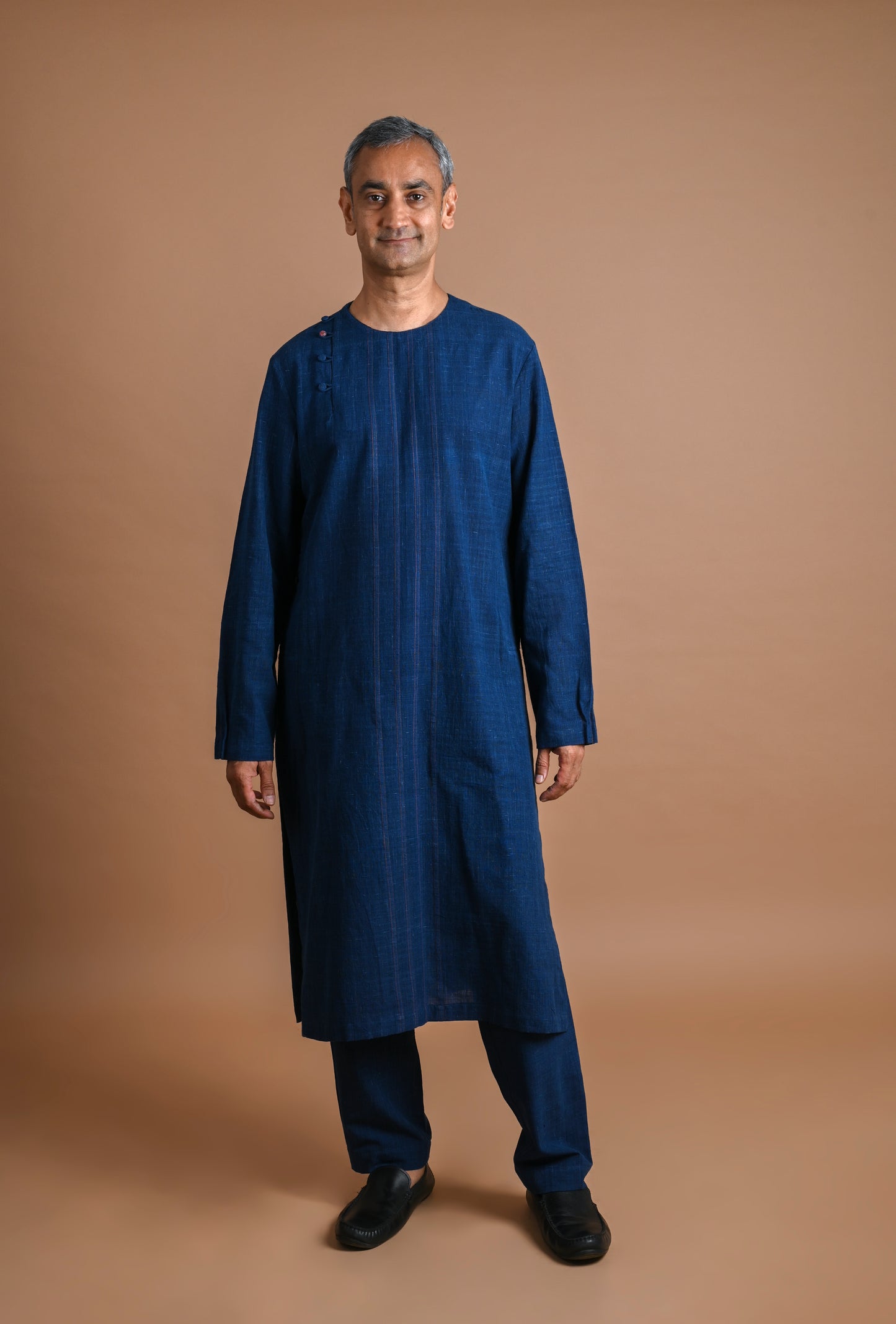 Khush Men's Kurta Side Button Detailng