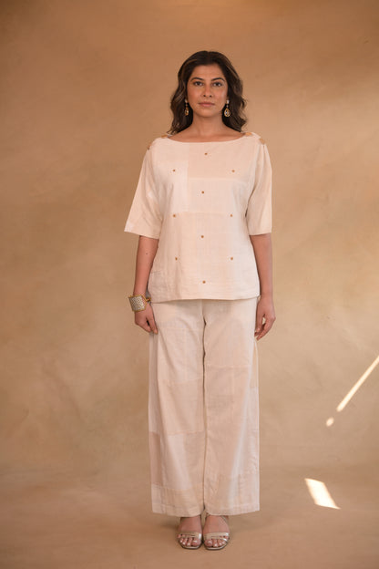 Tunic, with shoulder button in Patched fabric and hand embroidery accents