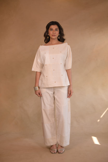 Tunic, with shoulder button in Patched fabric and hand embroidery accents