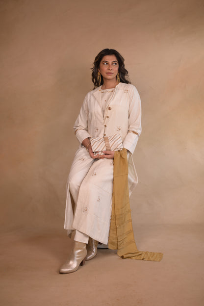 Jacket, Long With Eambroidery Patched Fabric