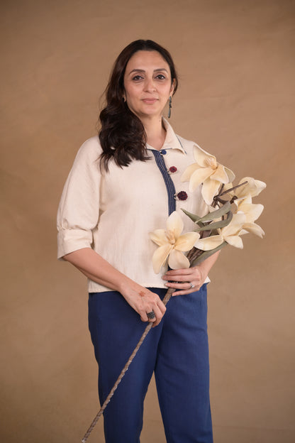 Jacket, Croped In Natural Tassar Enging