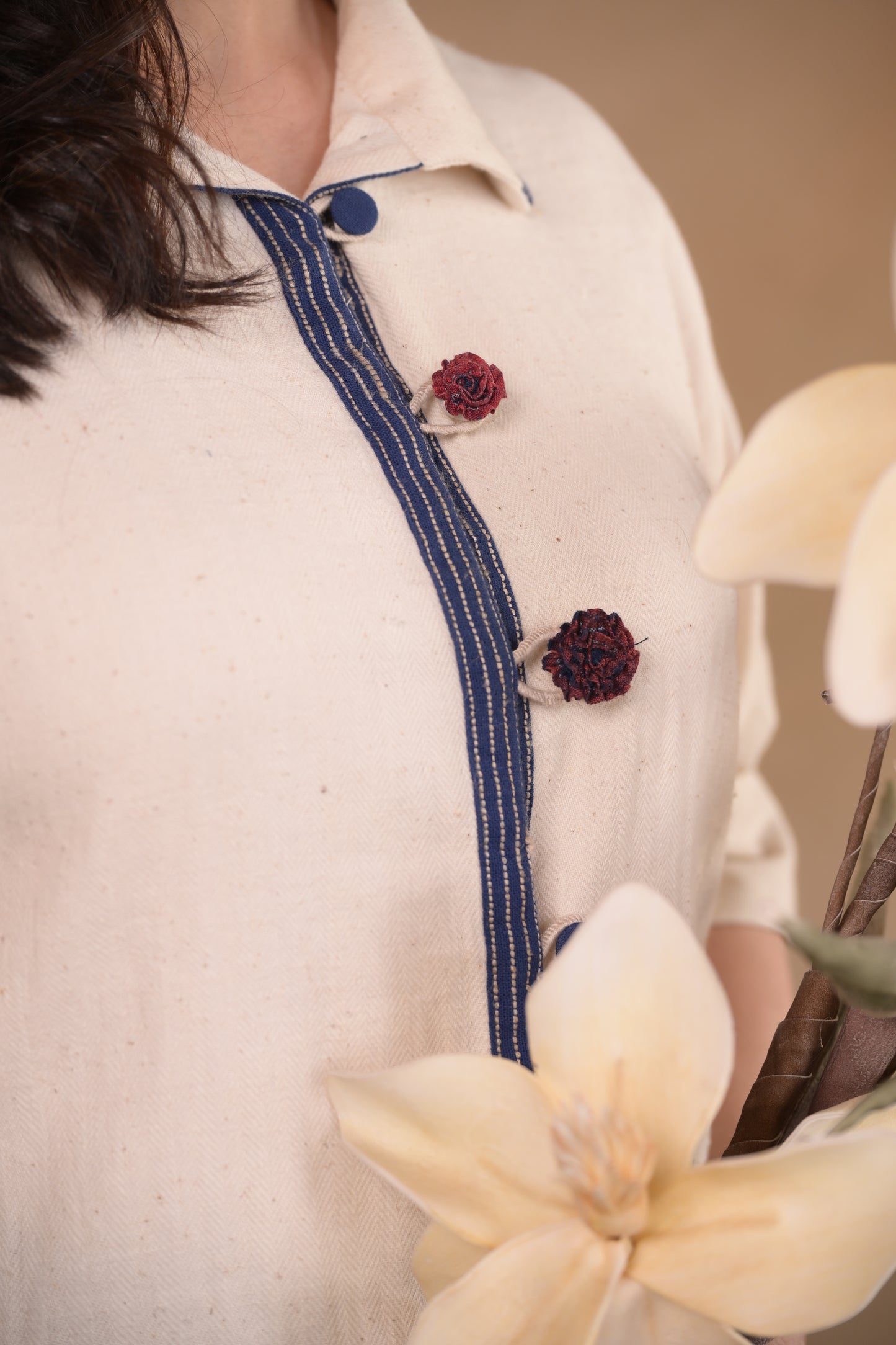 Jacket, Croped In Natural Tassar Enging