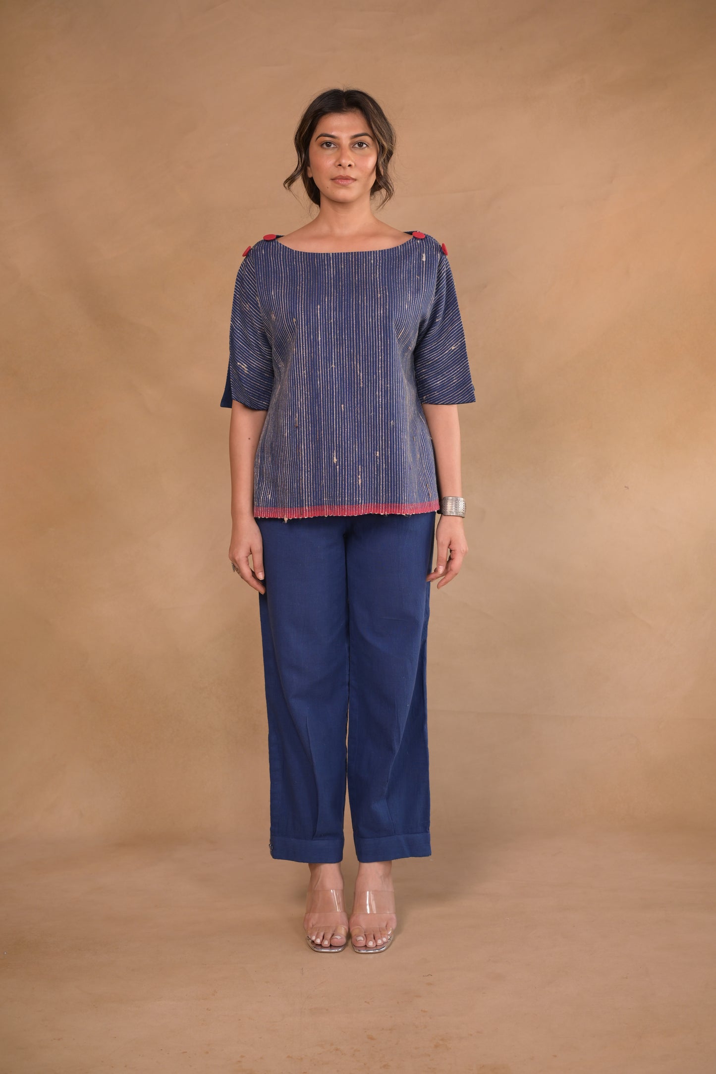 Tunic, with shoulder button detail in Tassar x Kala Cotton