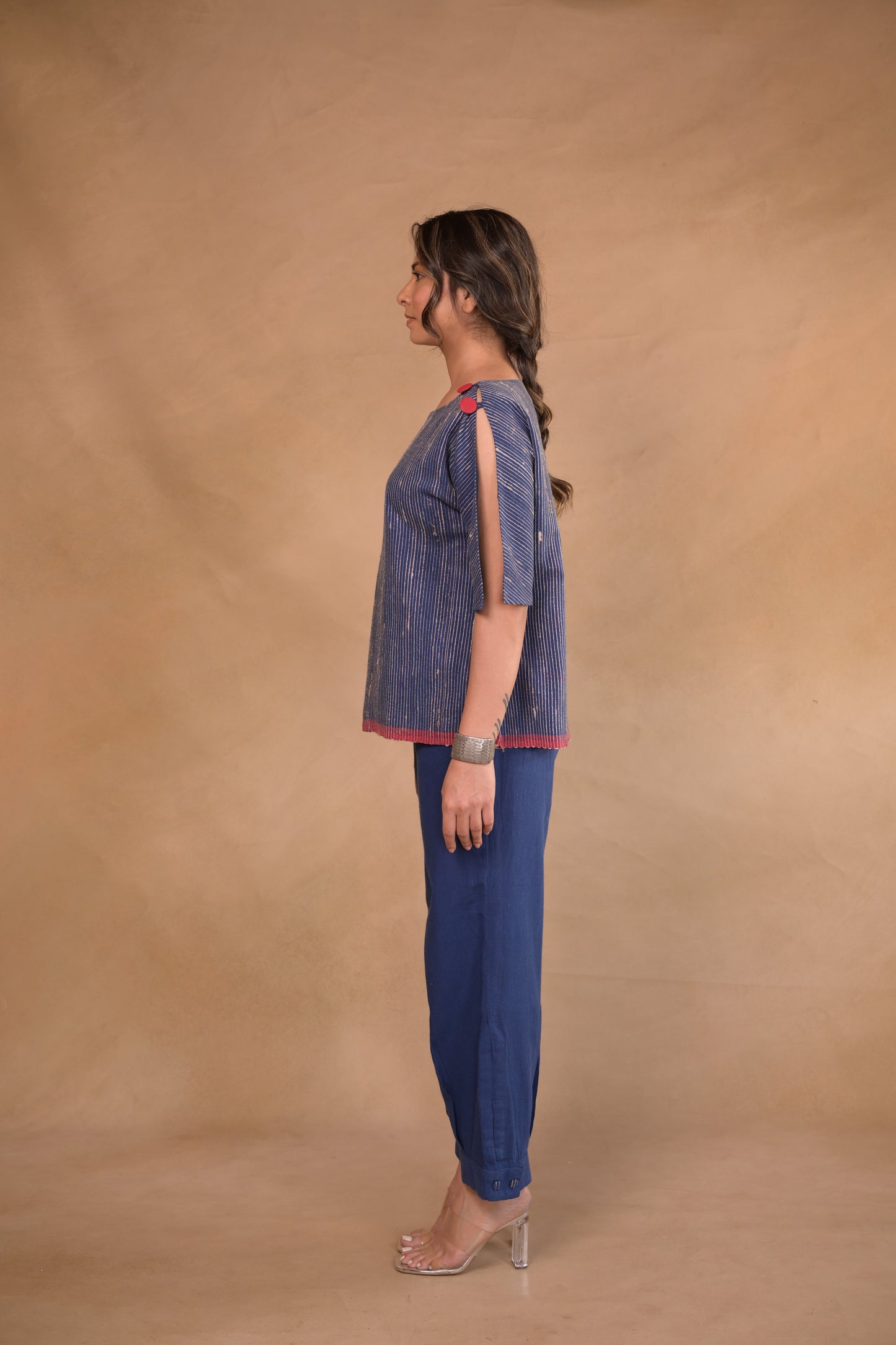 Tunic, with shoulder button detail in Tassar x Kala Cotton