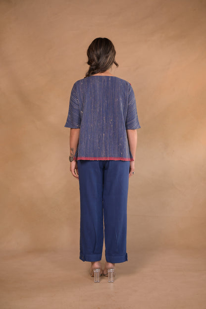 Tunic, with shoulder button detail in Tassar x Kala Cotton