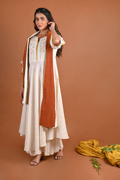 Uneven Panelled Dupatta