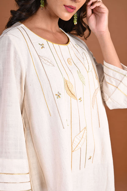 AAYAT Side Pleated Paneled Kurta