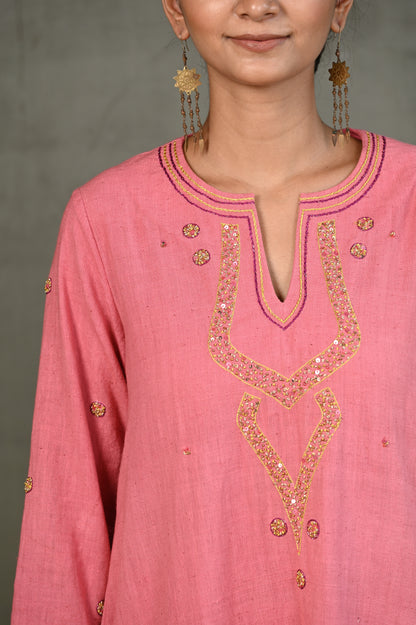 Mudra Kurta