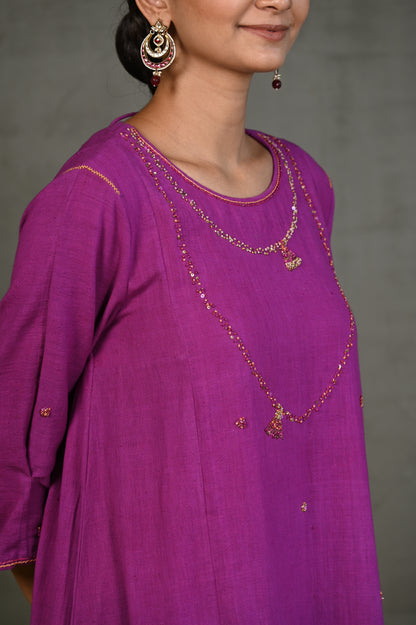 Lalima Kurta