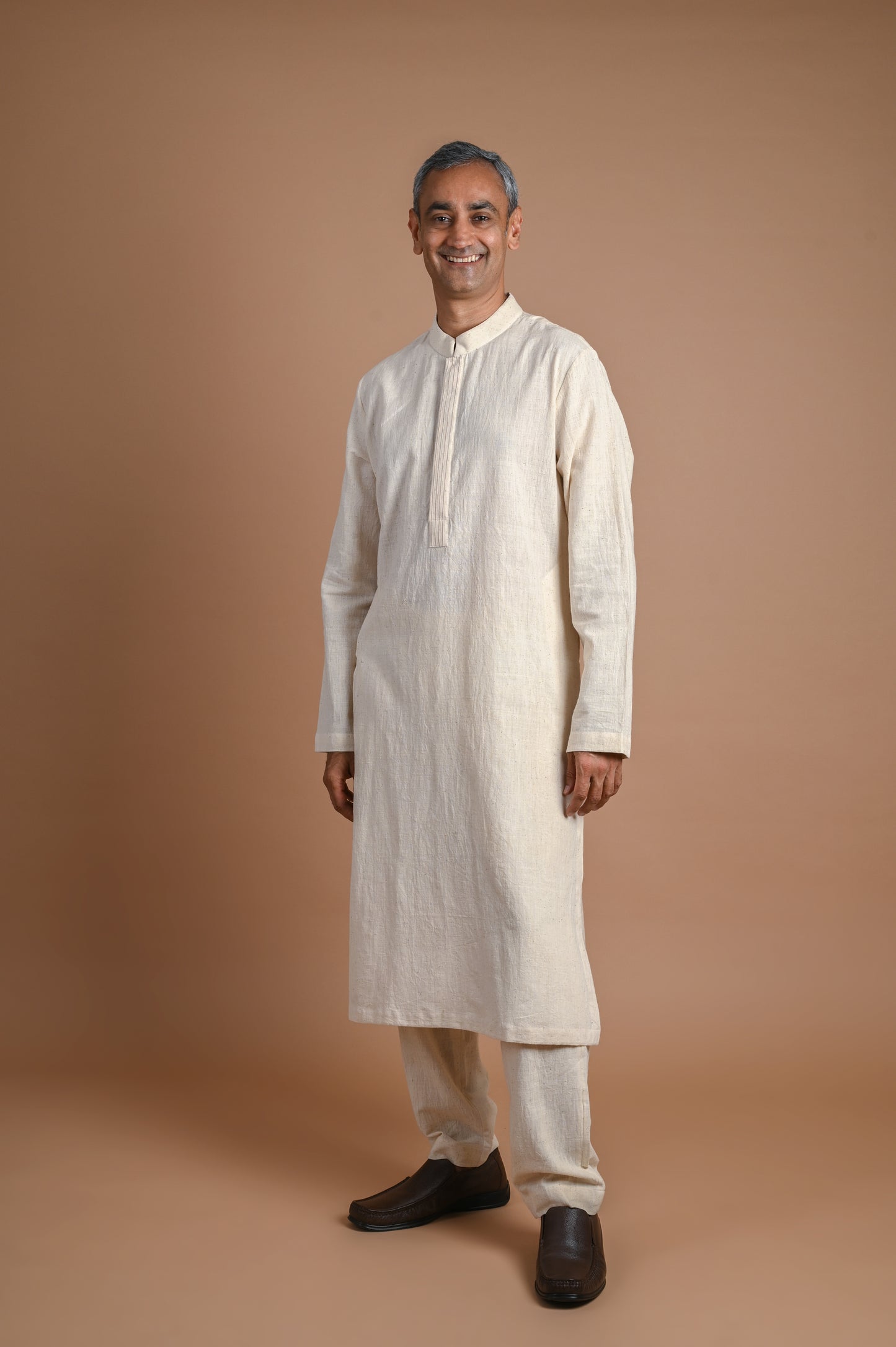 Hairat Men's Kurta Pintuck Detailng