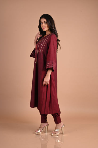 AAYAT Kurta Side Pleated Paneled