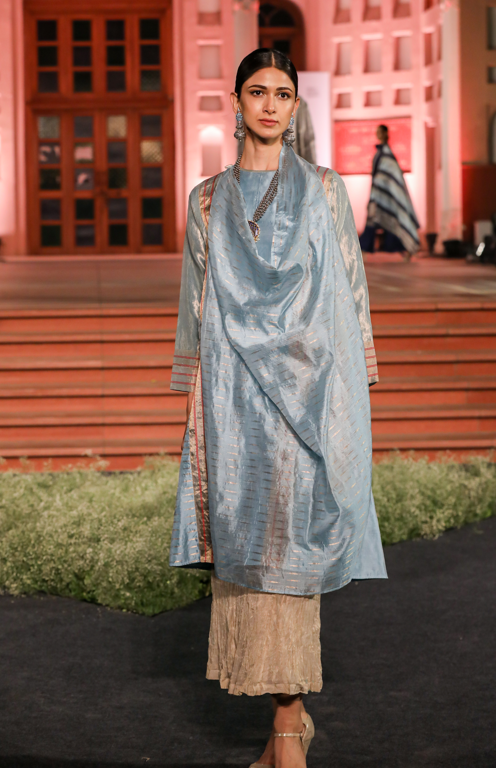 Bansri Kalidar Cowl Style front panel Kurta